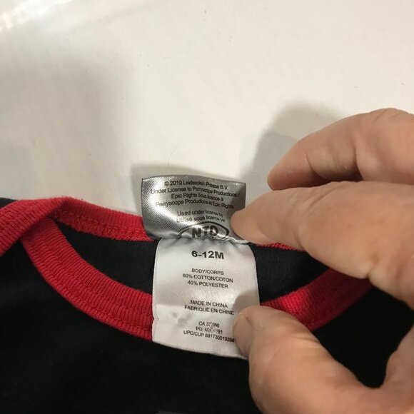 AC/DC Baby Bodysuit Long Sleeve Rock Band Logo 6-12M Black & Red Cotton Blend - Picture 5 of 6